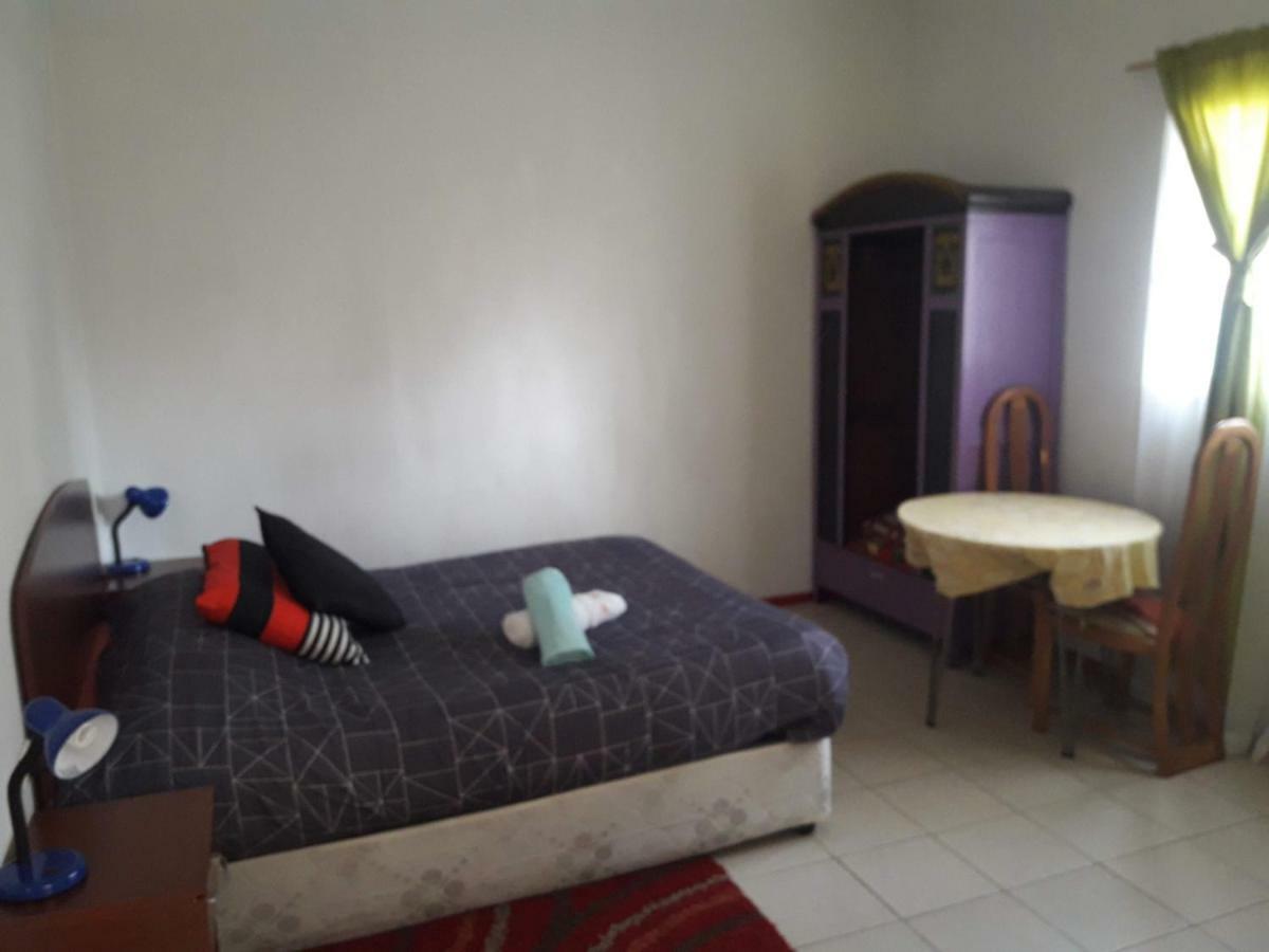 Street Garden Hostel Βίνα Ντελ Μαρ Εξωτερικό φωτογραφία